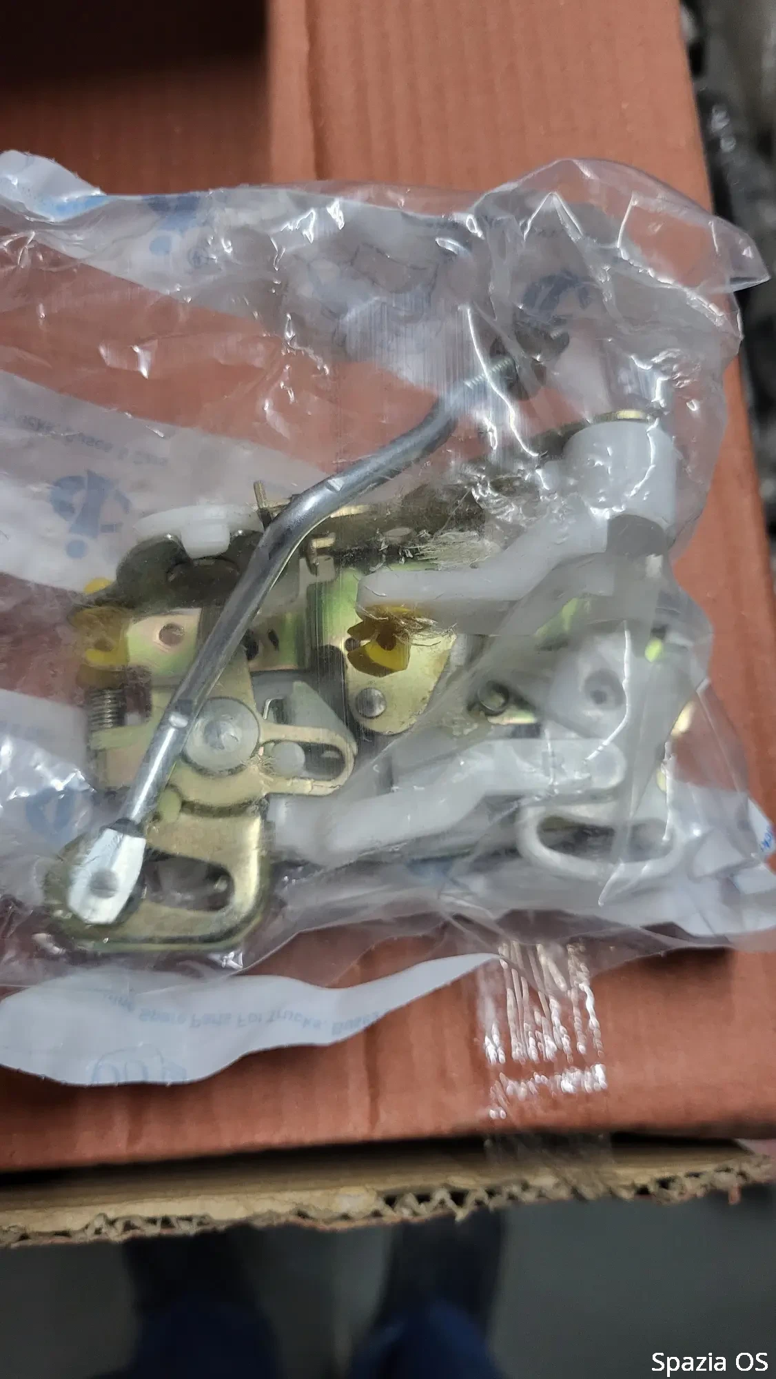 DOOR LOCK ASSY.TAVERA REAR CI image 3